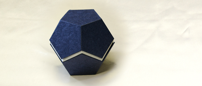 造形美が美しい高級感あるスリットのある貼箱：正１２面体の「ペンタゴンケース」