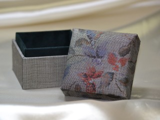 「大島紬」の和装小物箱 